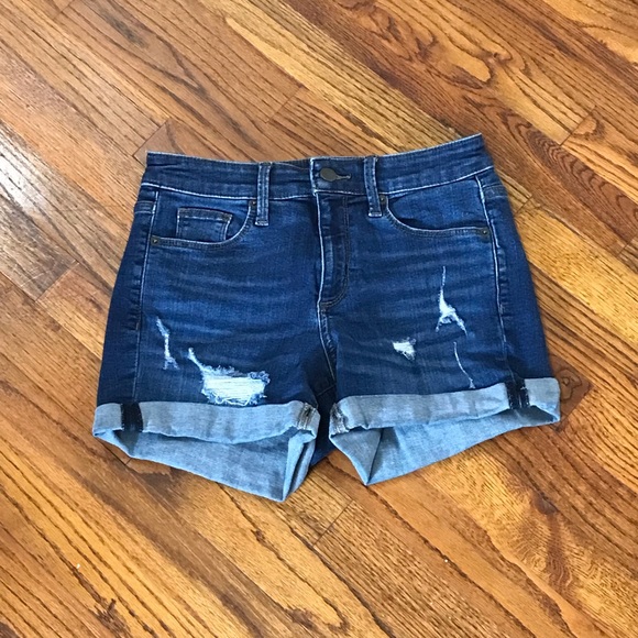 Universal Thread Denim Jean High Rise Distressed Shorts
Pockets Stretch Materia - Picture 2 of 10